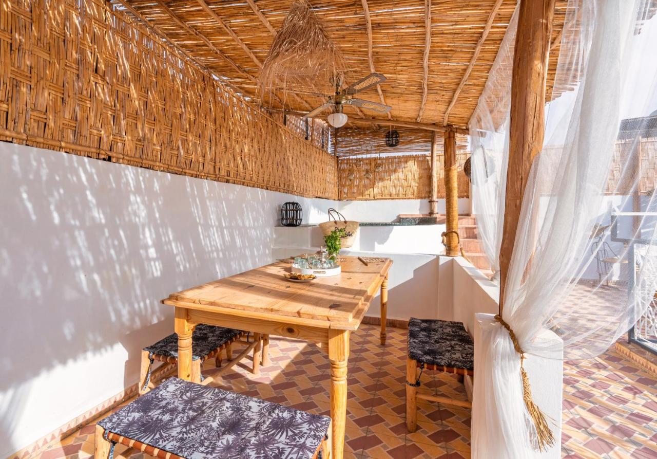 Des Sables-exclusive -4 -swimming Pool Holiday home *