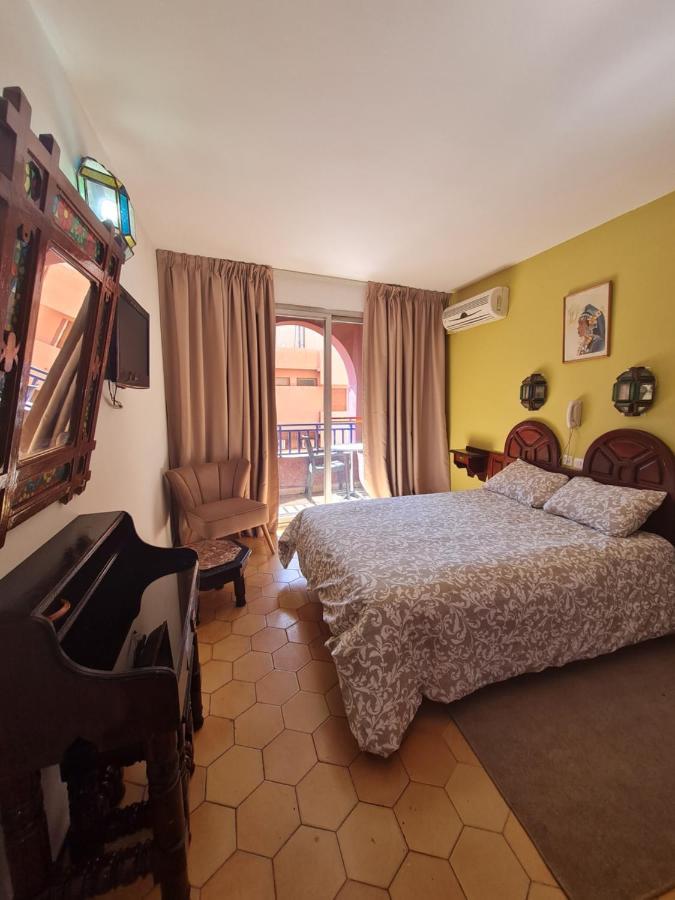 Tachfine Hotel