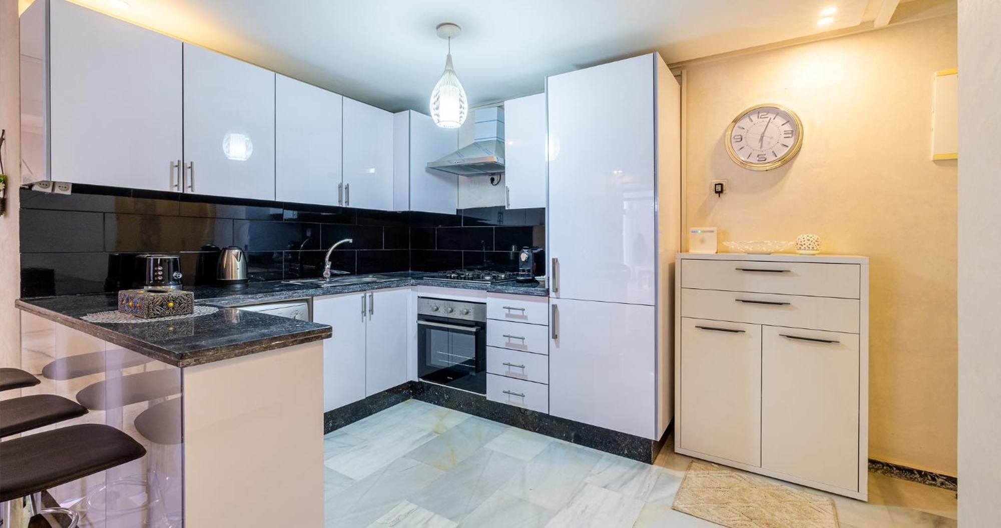 Apartment Aim House *