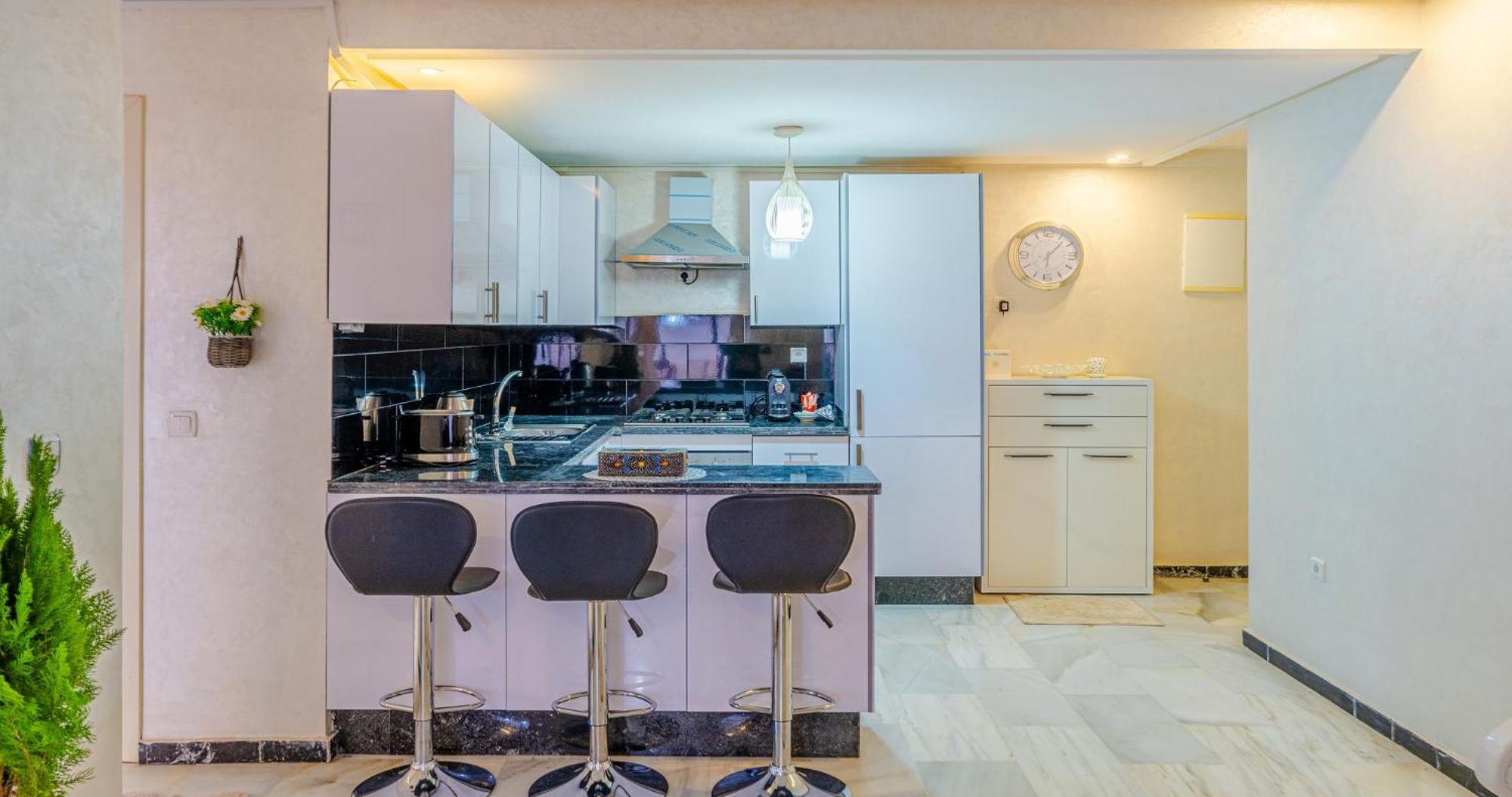 Aim House Apartment