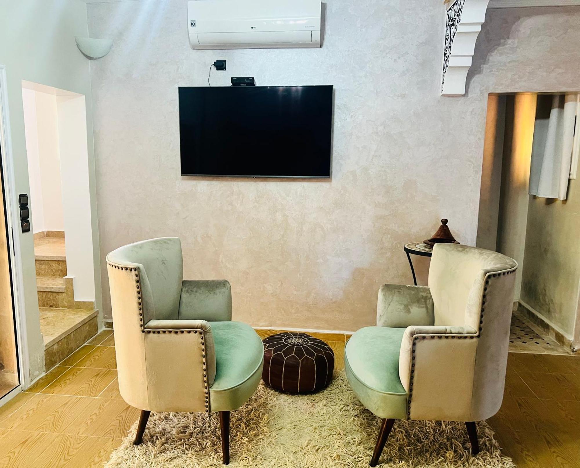Villa Ilafe Farmhouse, Avec Piscine Chauffee Privee Et Jacuzzi Pour Familles *