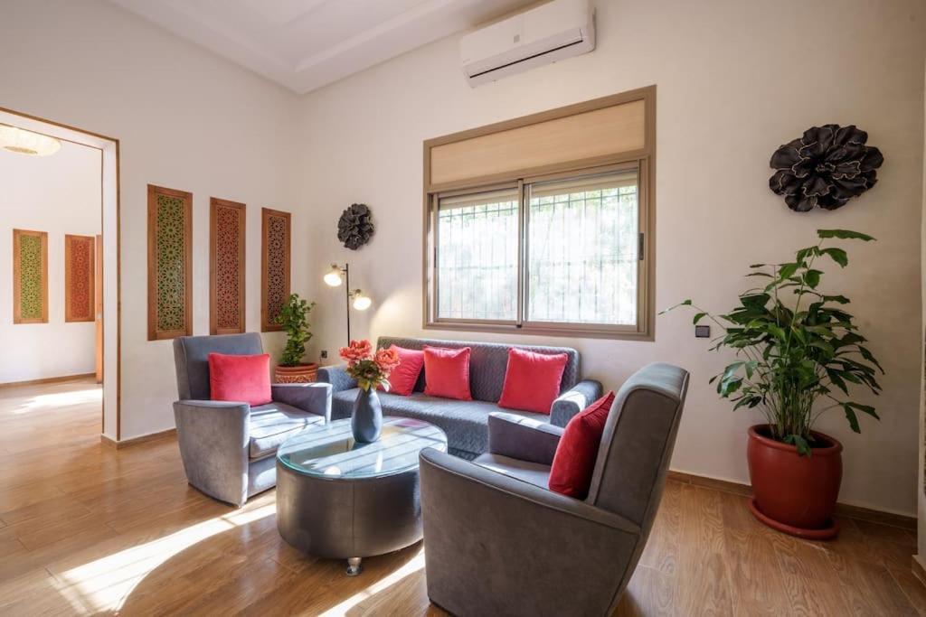 Villa Mileden,ferme Bio, Pingpong,piscine Chauffee
