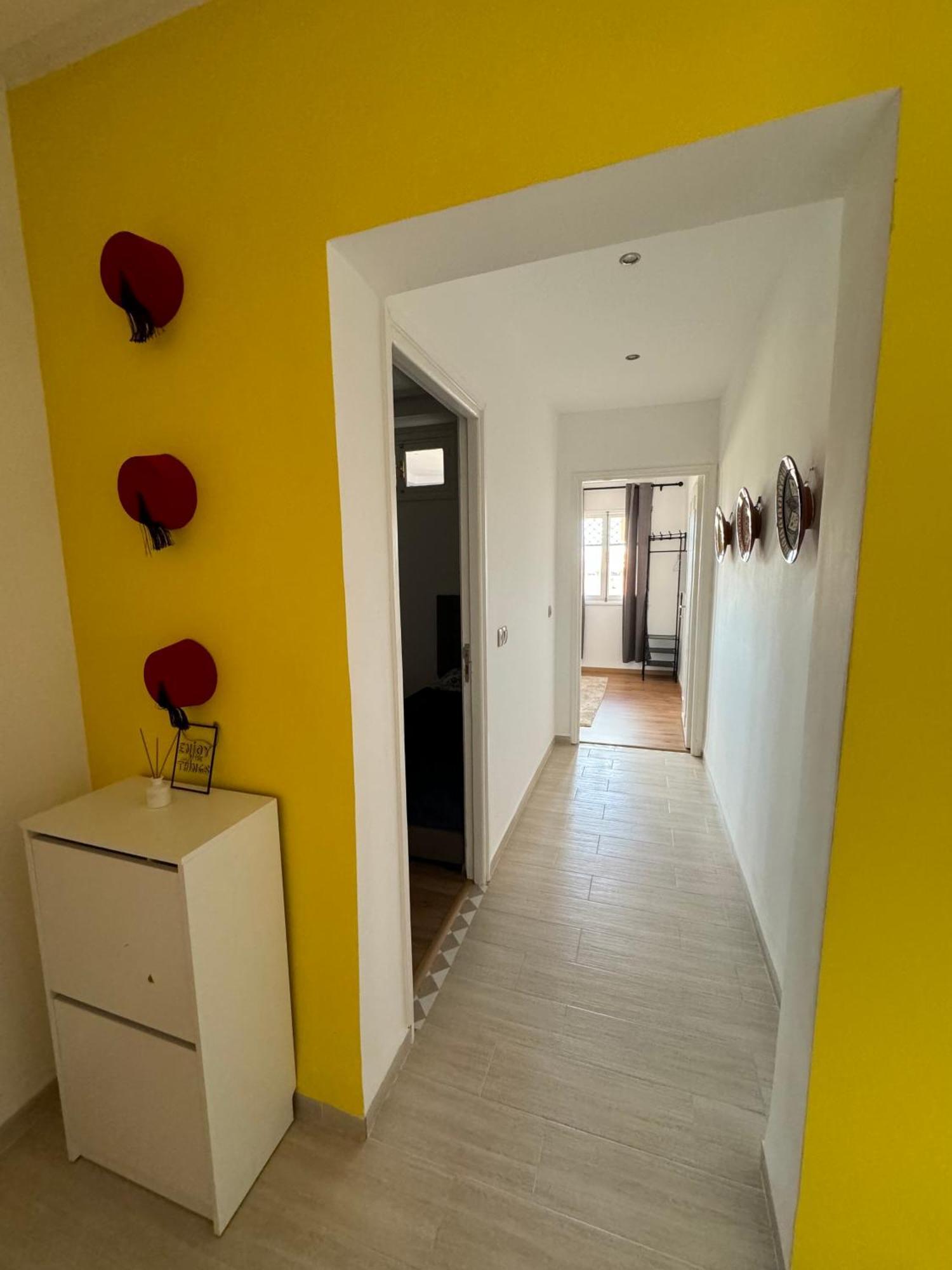 Musee Ysl : Cozy, Familial, Chic Appartement