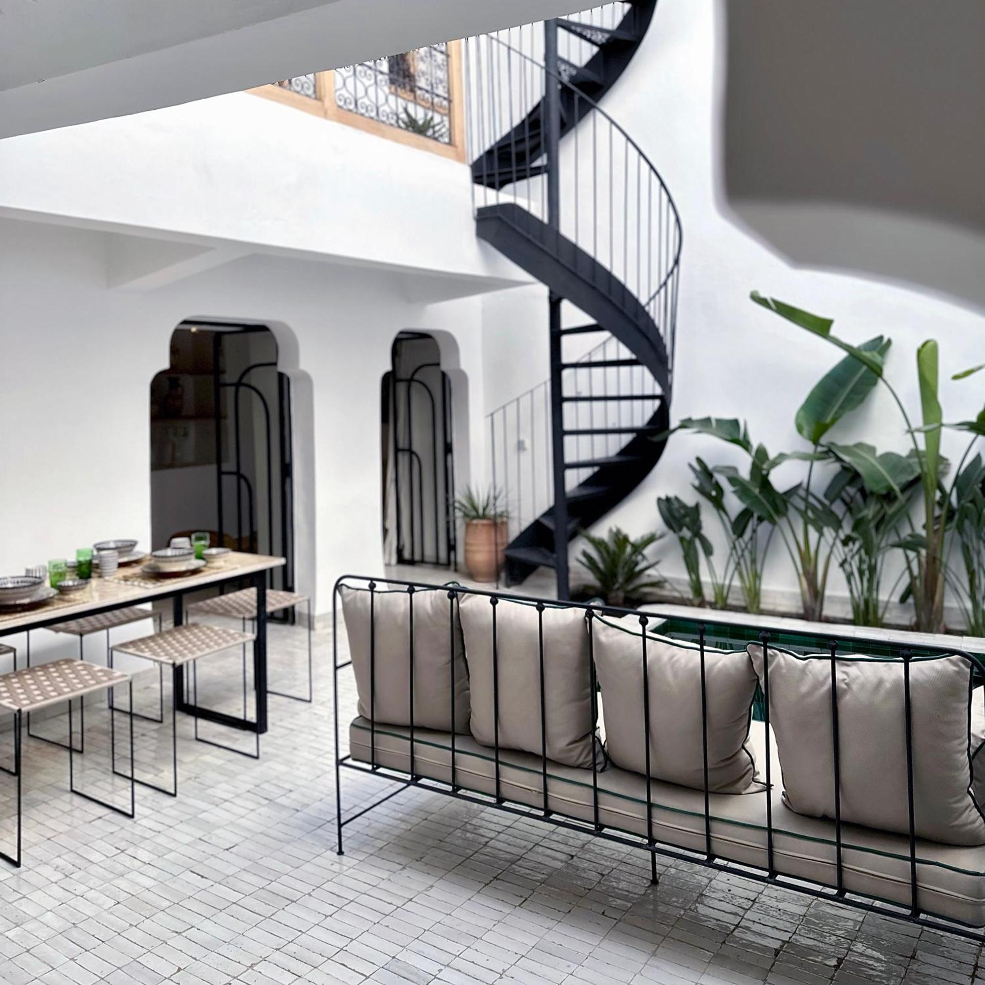 De L'o / Serene Designer Oasis ~ Pool ~ Rooftop Holiday home Marrakesh