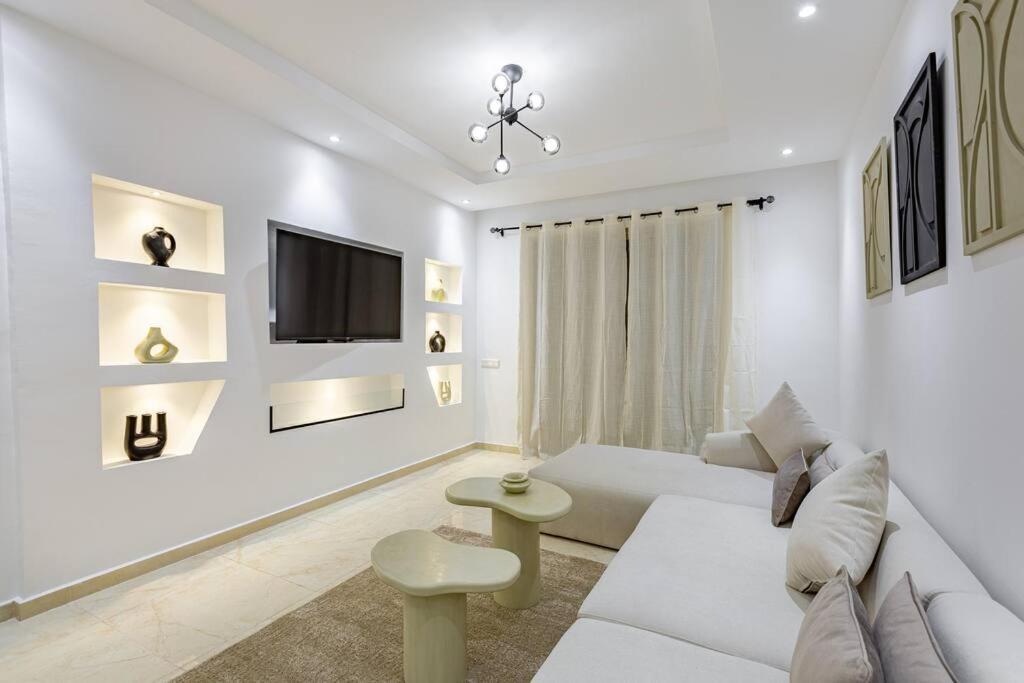 Privee, Piscine, Av M6 Apartamento