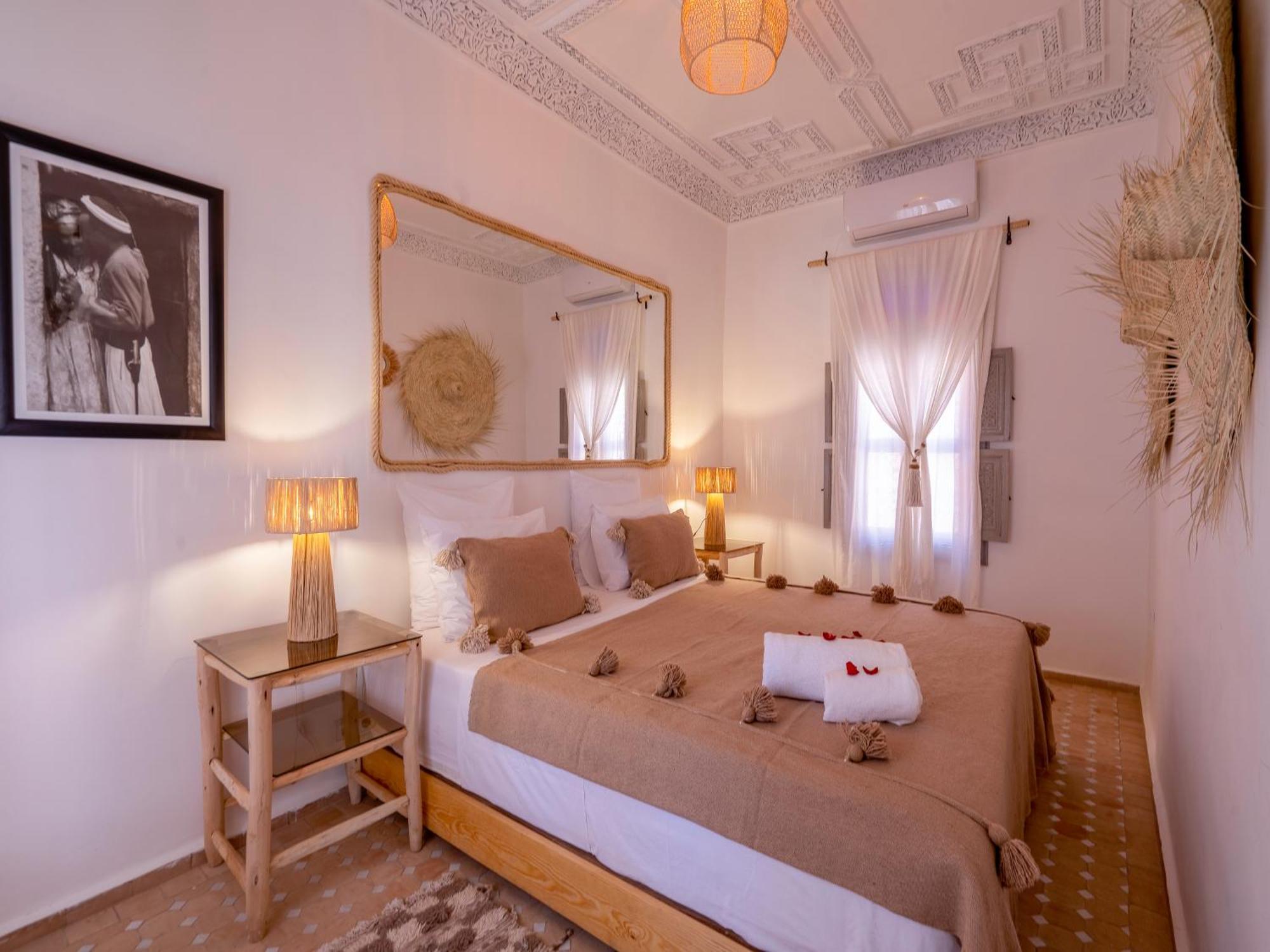 Nelia Marrakech, Collection Acomodação com café da manhã  *