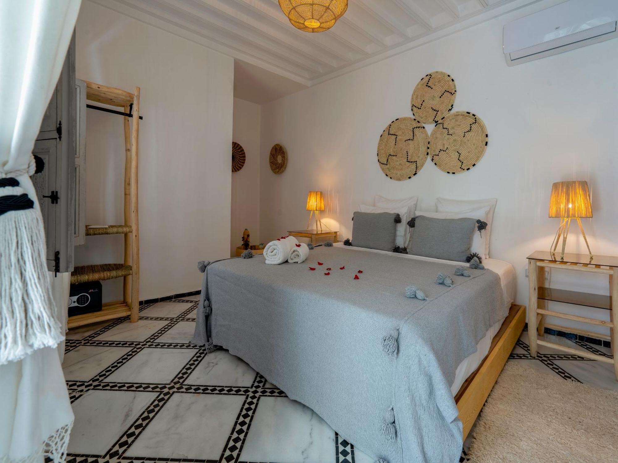 Nelia Marrakech, Collection * Marraquexe