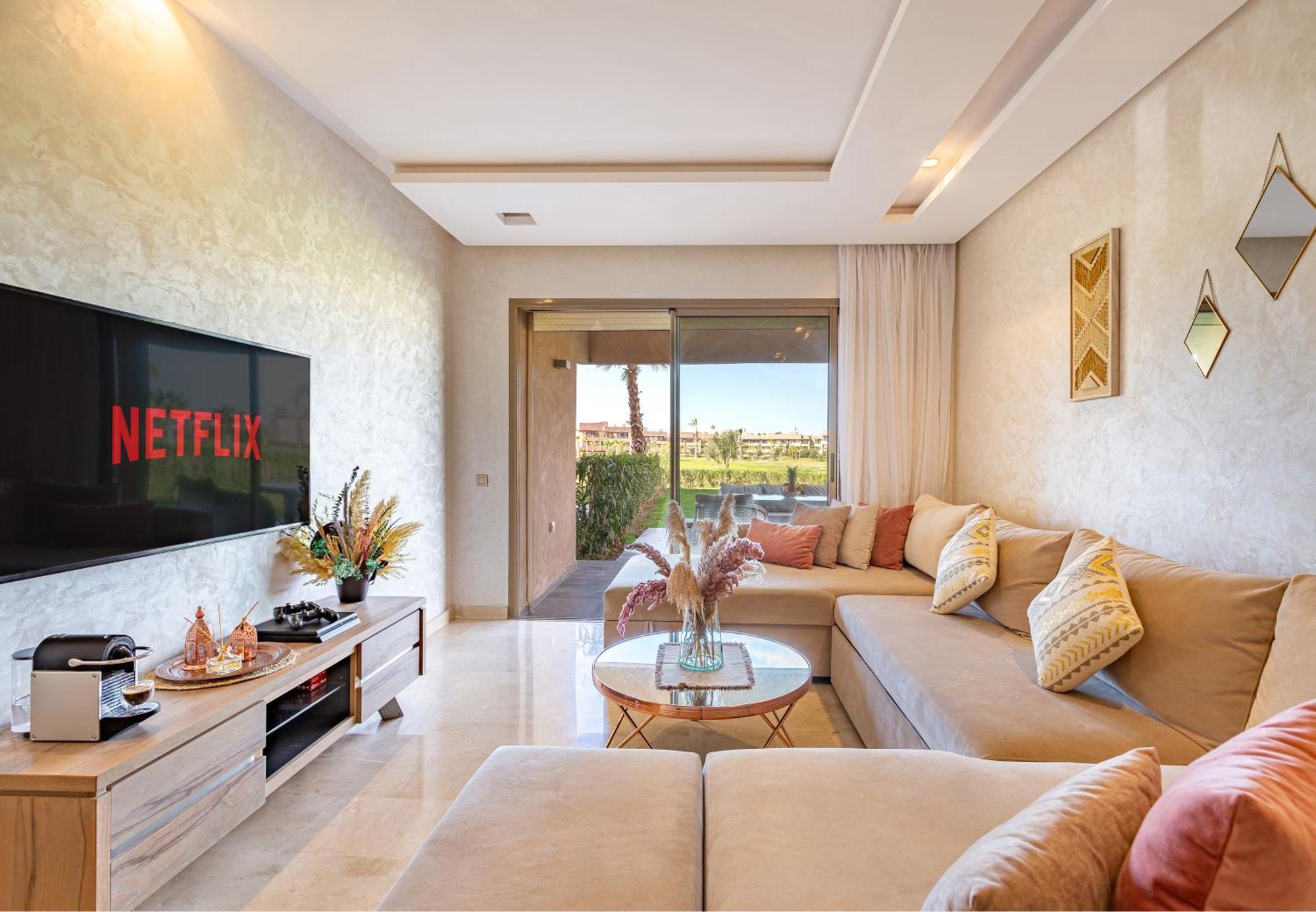 The Saphir • Familial • Piscine • Jardin • Golf