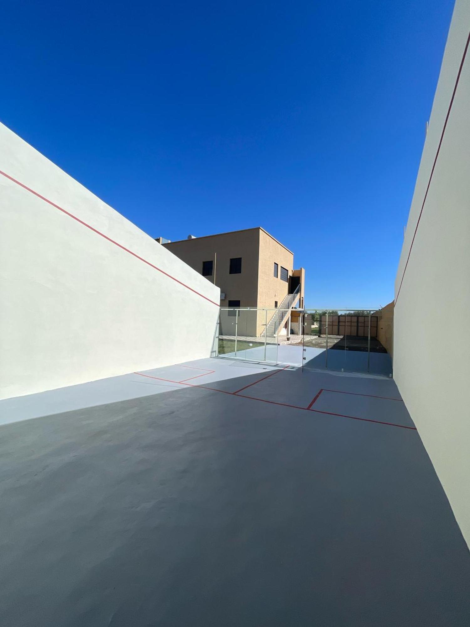 Villa Vista , Piscine 22m , Jeux Jardins , Terrain Squash *