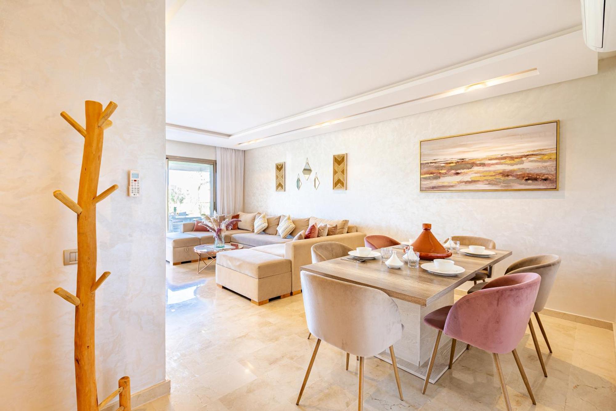 The Saphir • Familial • Piscine • Jardin • Golf