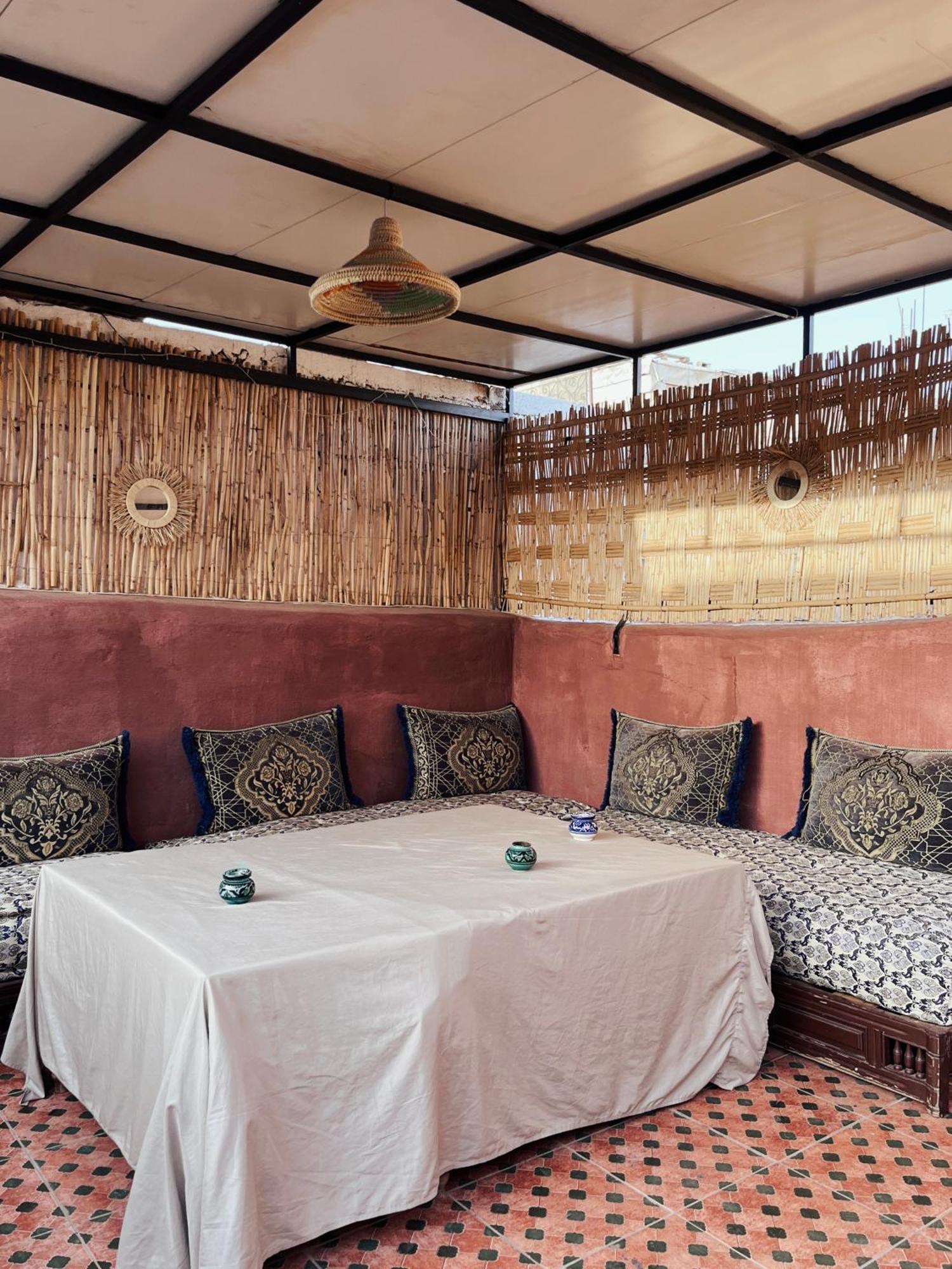 Nelya Kech Hostel *