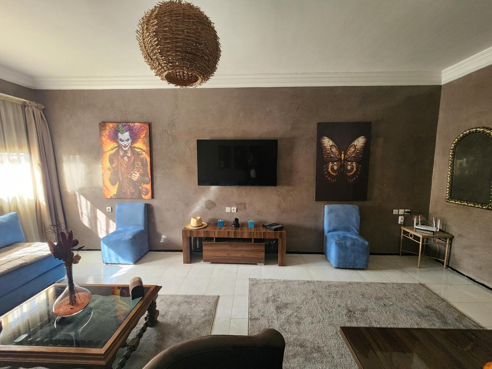 4 Family Apartment *