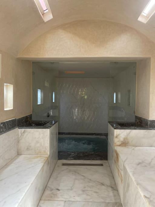Villa Splendide De Luxe Privatisee Avec Cuisiniere - Piscine Chauffee - Jacuzzi & Hammam