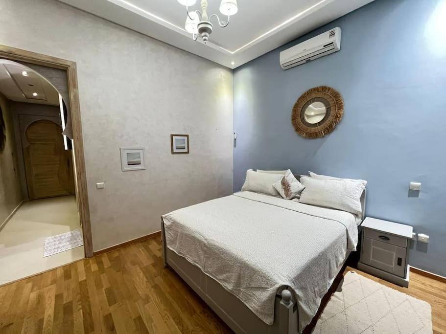 Splendide De Luxe Privatisee Avec Cuisiniere - Piscine Chauffee - Jacuzzi & Hammam