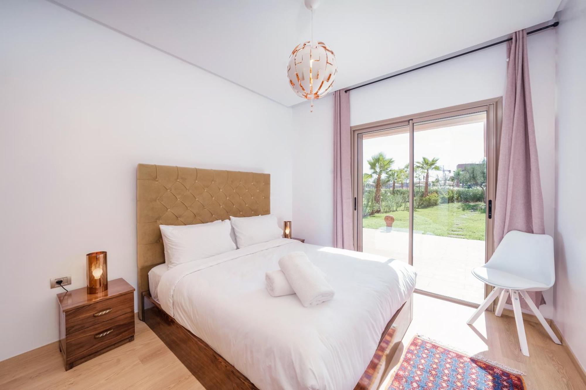 Confort Front Pool-garden Apartment *