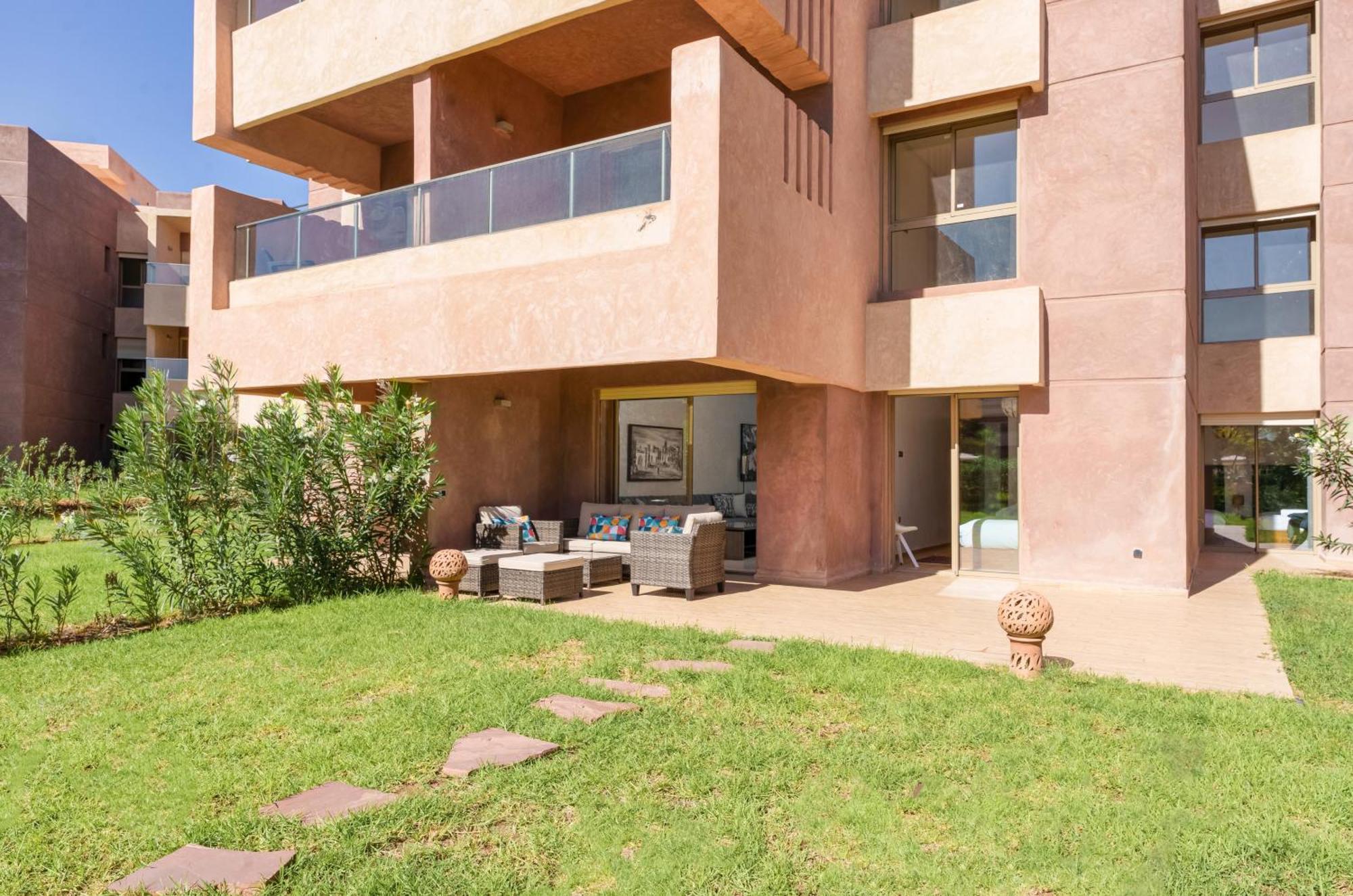 Confort Front Pool-garden Apartment *