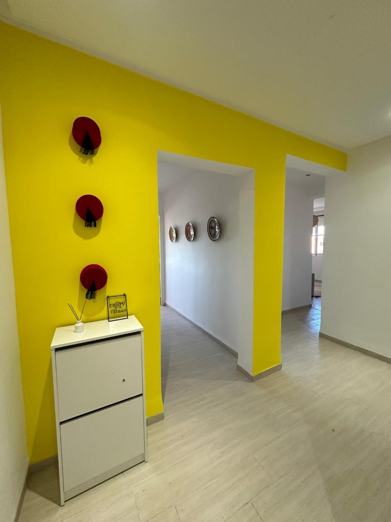 Musee Ysl : Cozy, Familial, Chic Appartement