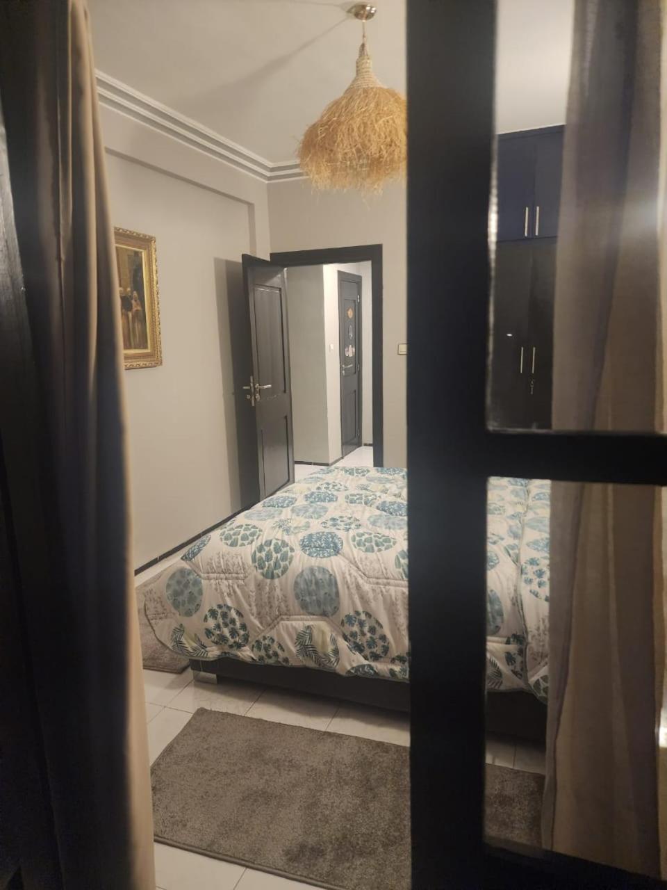 Apartment 4 Family *