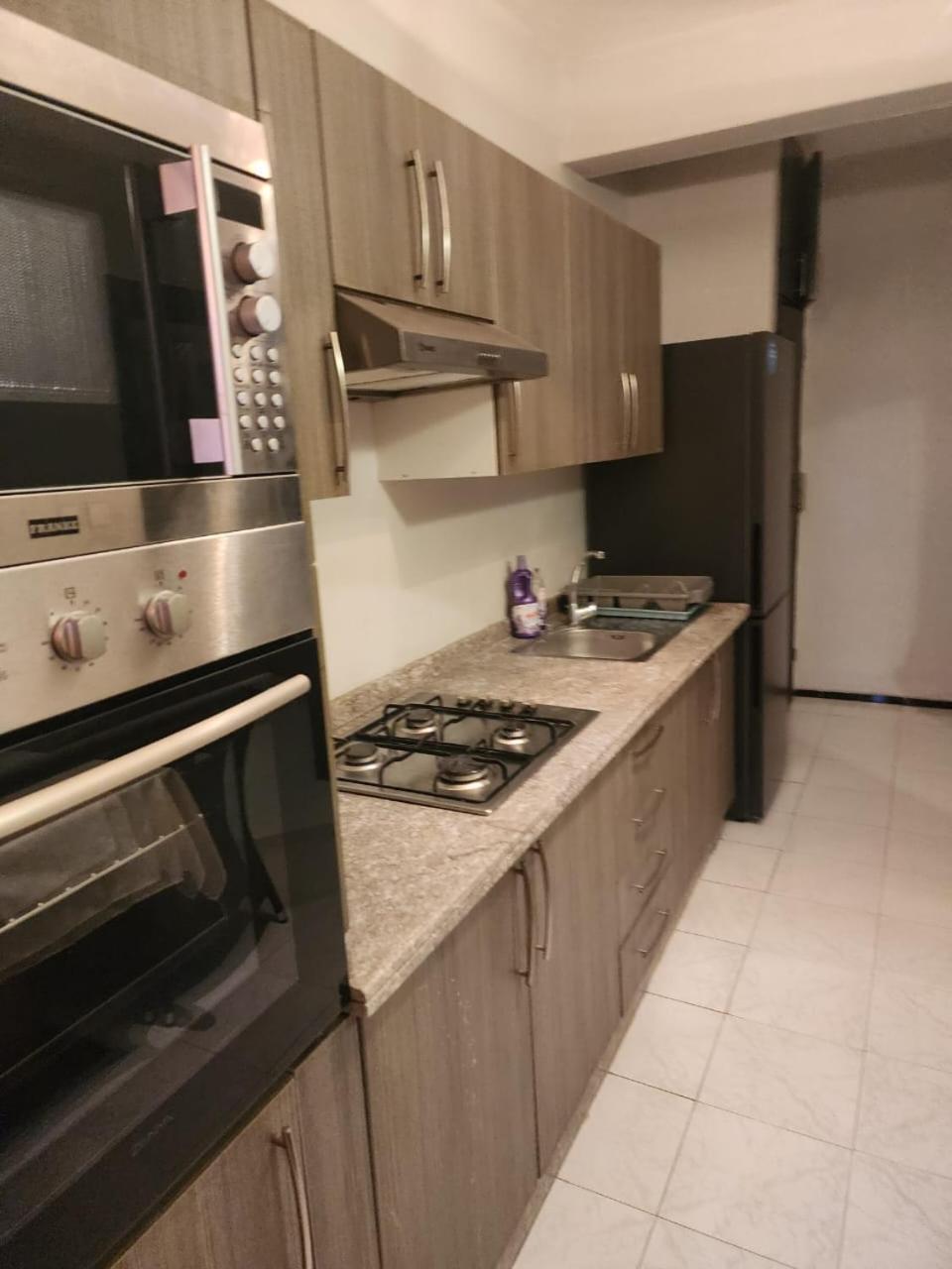4 Family Apartment *