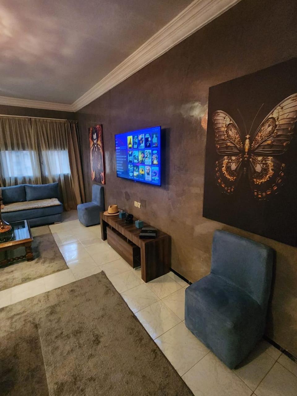 4 Family Apartment