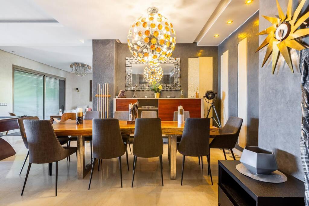 Escape To Luxury: 4 Bedroom On Golf Course Marrakesh