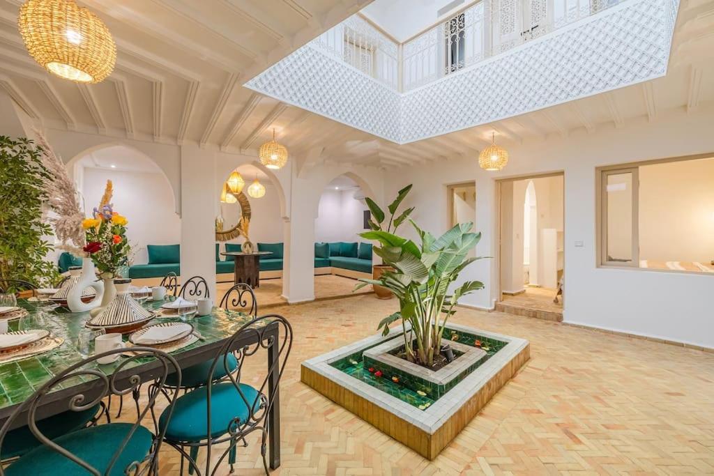 Inna/exclusive&new/pool/10pax/free Breakfast Marrakesh