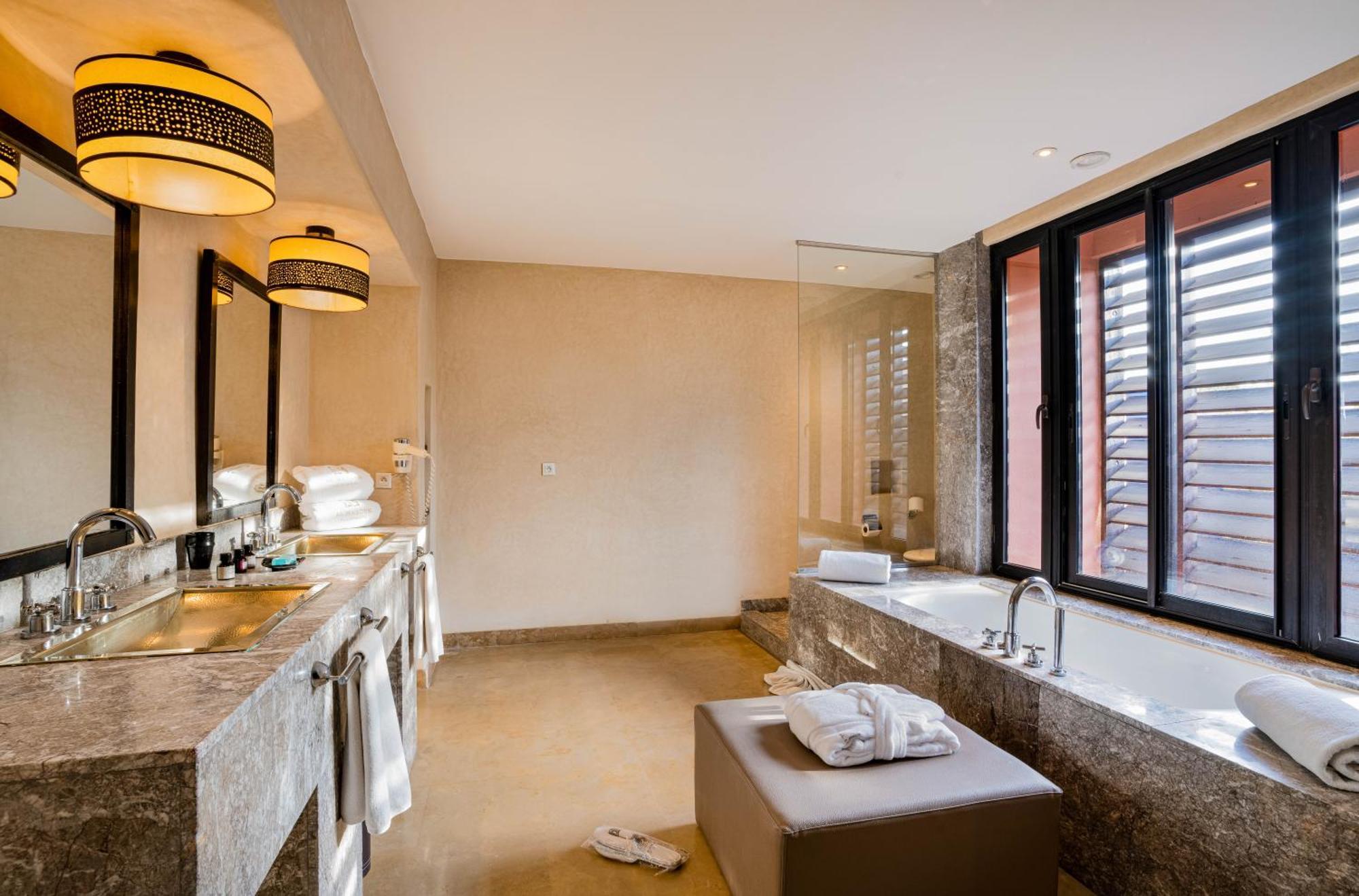 Hotel Al Maaden Y 5*