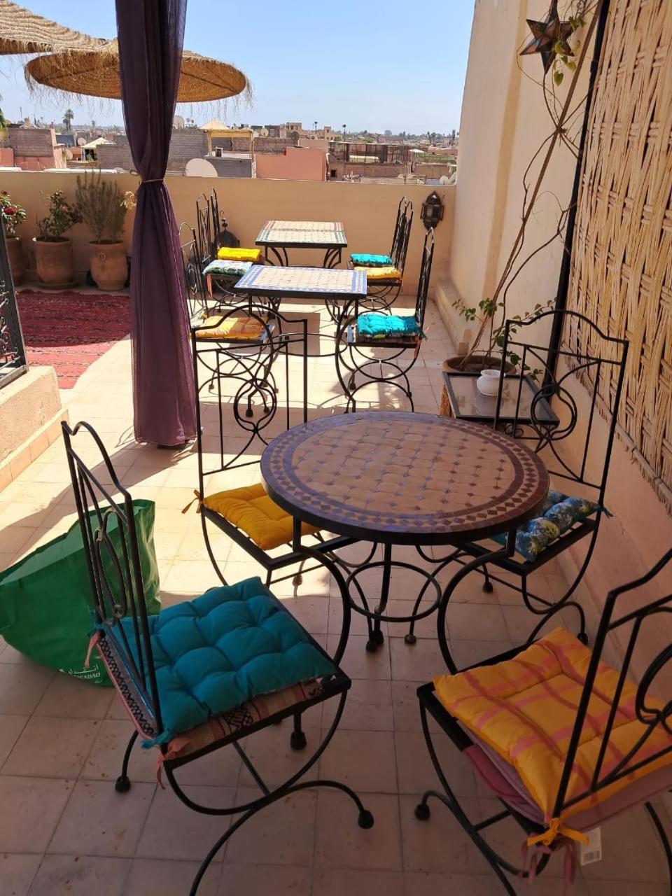 Dantella Riad