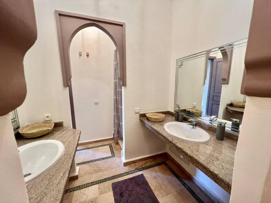 1 By Majestic Villa