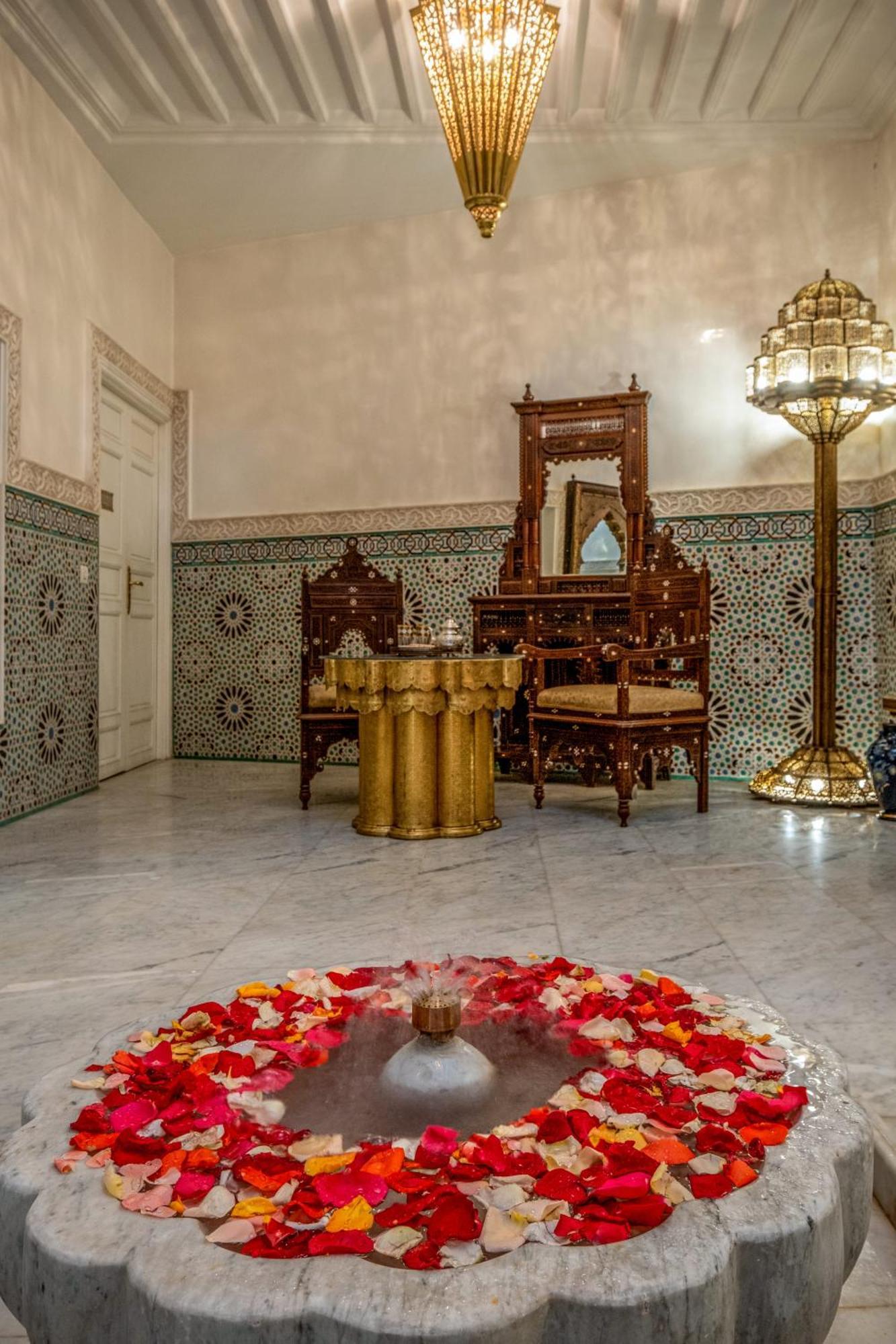 Riad Glatt K