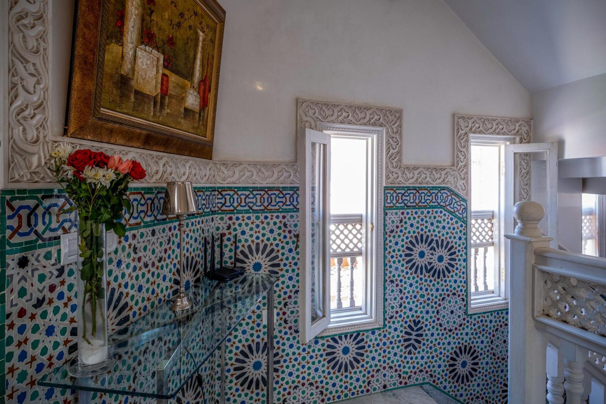 Glatt K Riad *