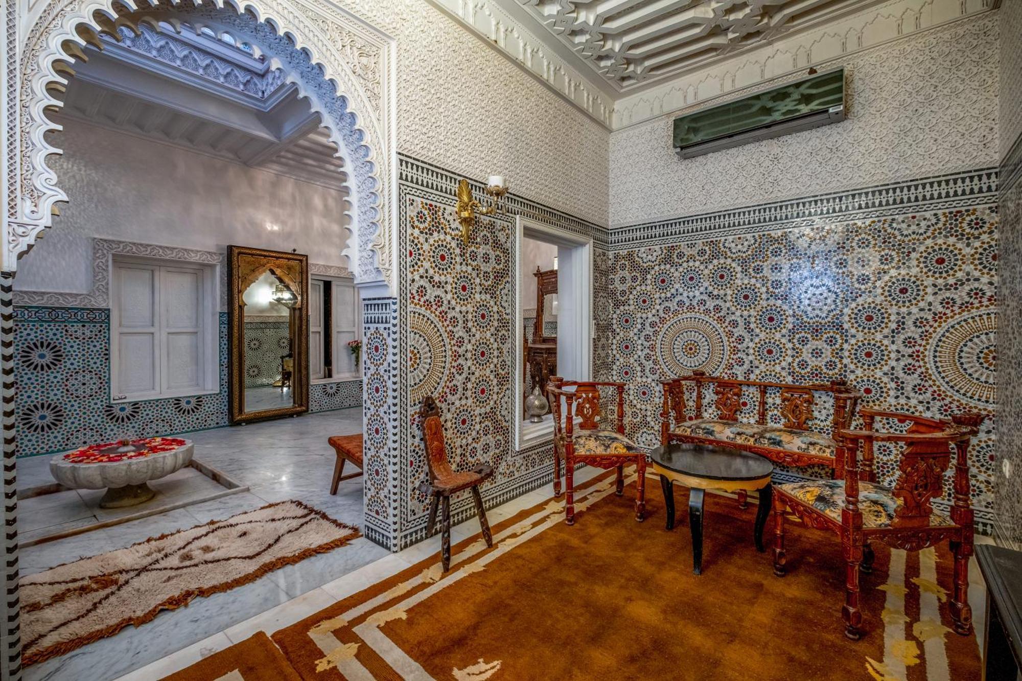 Glatt K Riad