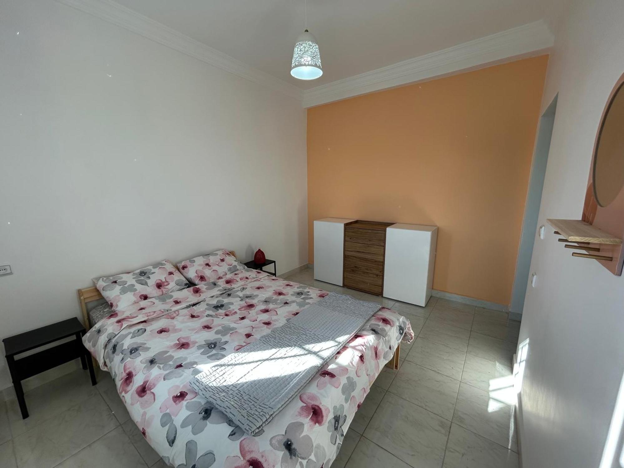 Spacious 3-floor Marrakesh