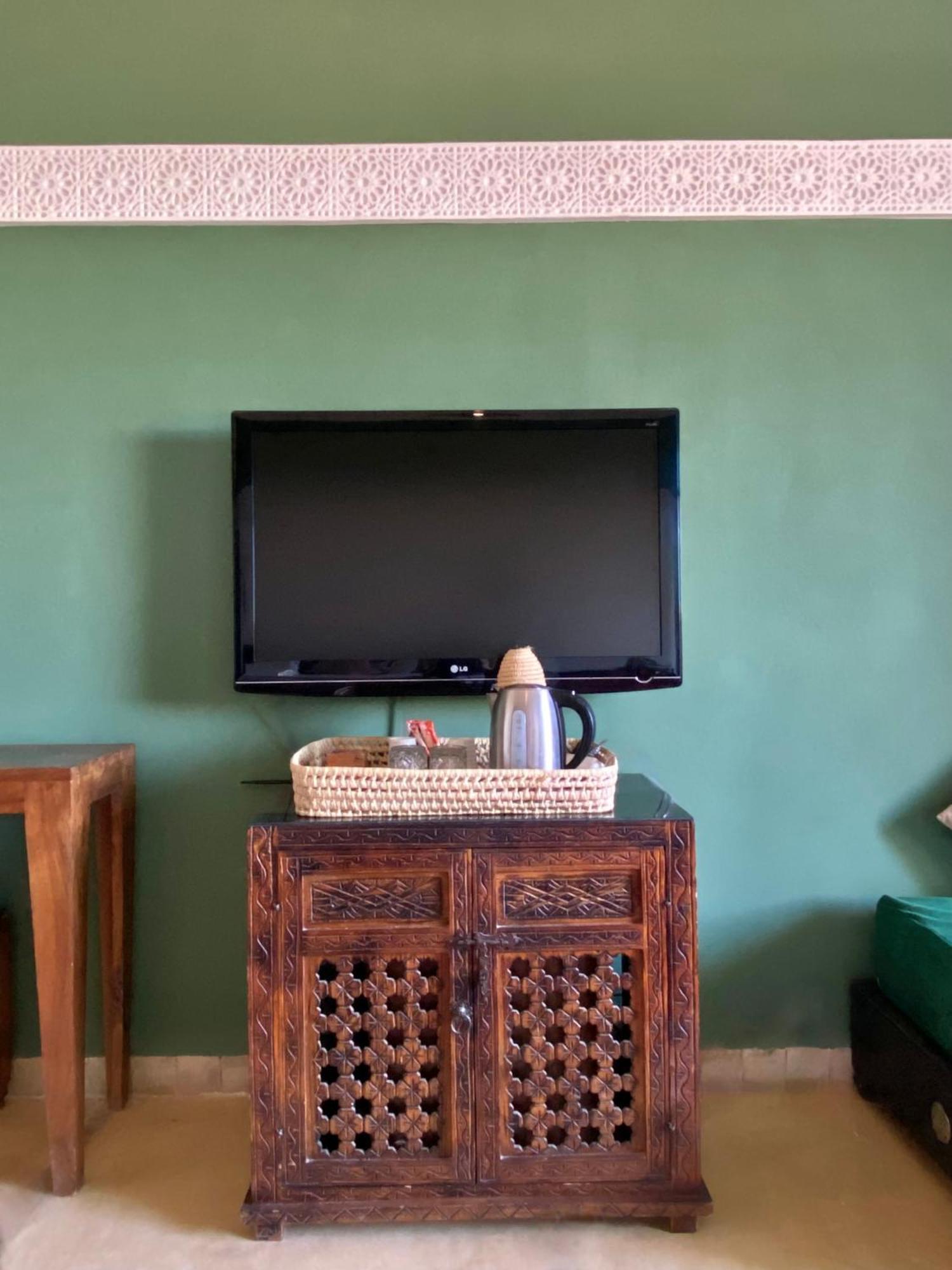 La Des Golfs & Pinkcactus Hotel