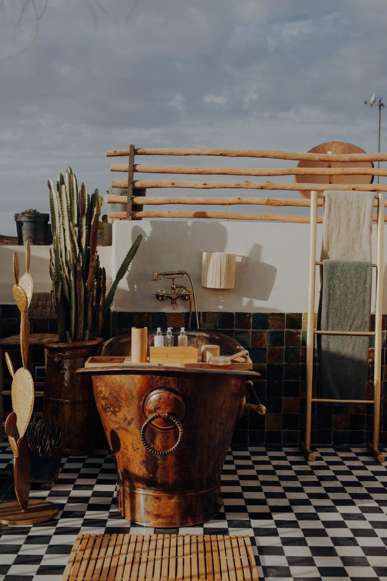 Le Petit Kenzara & Magical Rooftop *