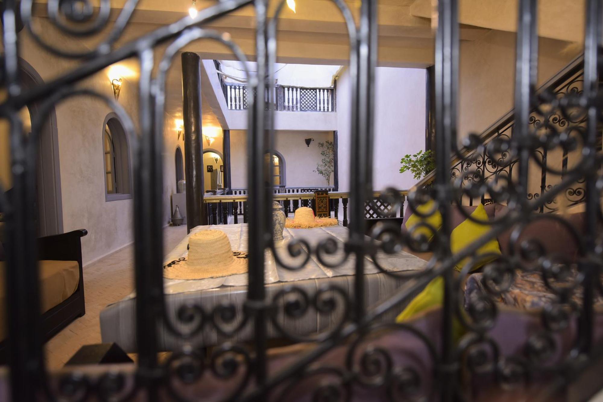 Guest house Kasbah De Jade: Luxury With Heated Pool And Jacuzzi *