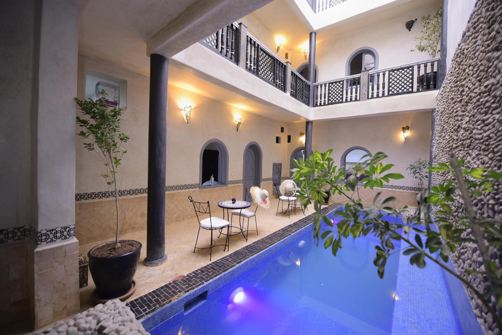 Kasbah De Jade: Luxury With Heated Pool And Jacuzzi