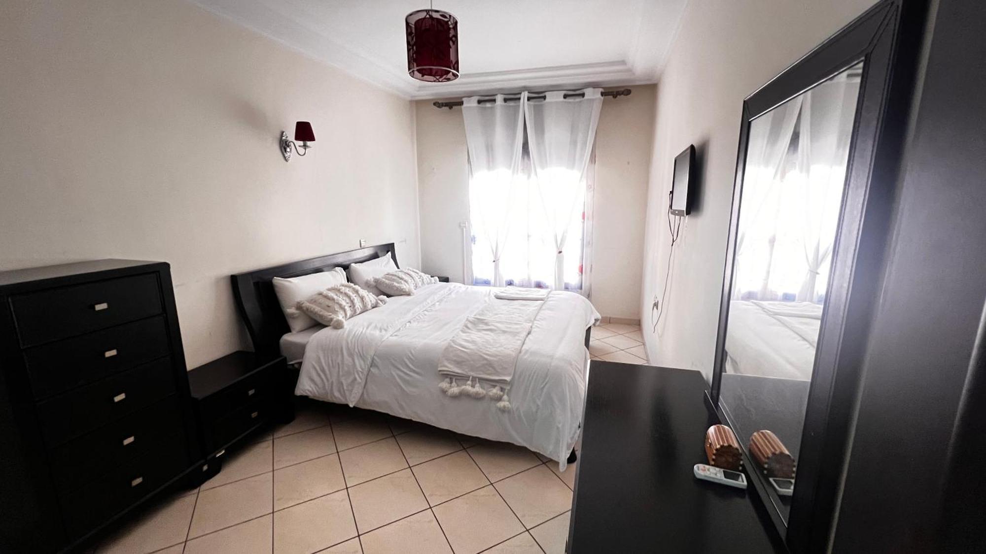Magnifique, Appartement, Familial, Spacieux 2chambres Salon Salle A Manger Marrakesh