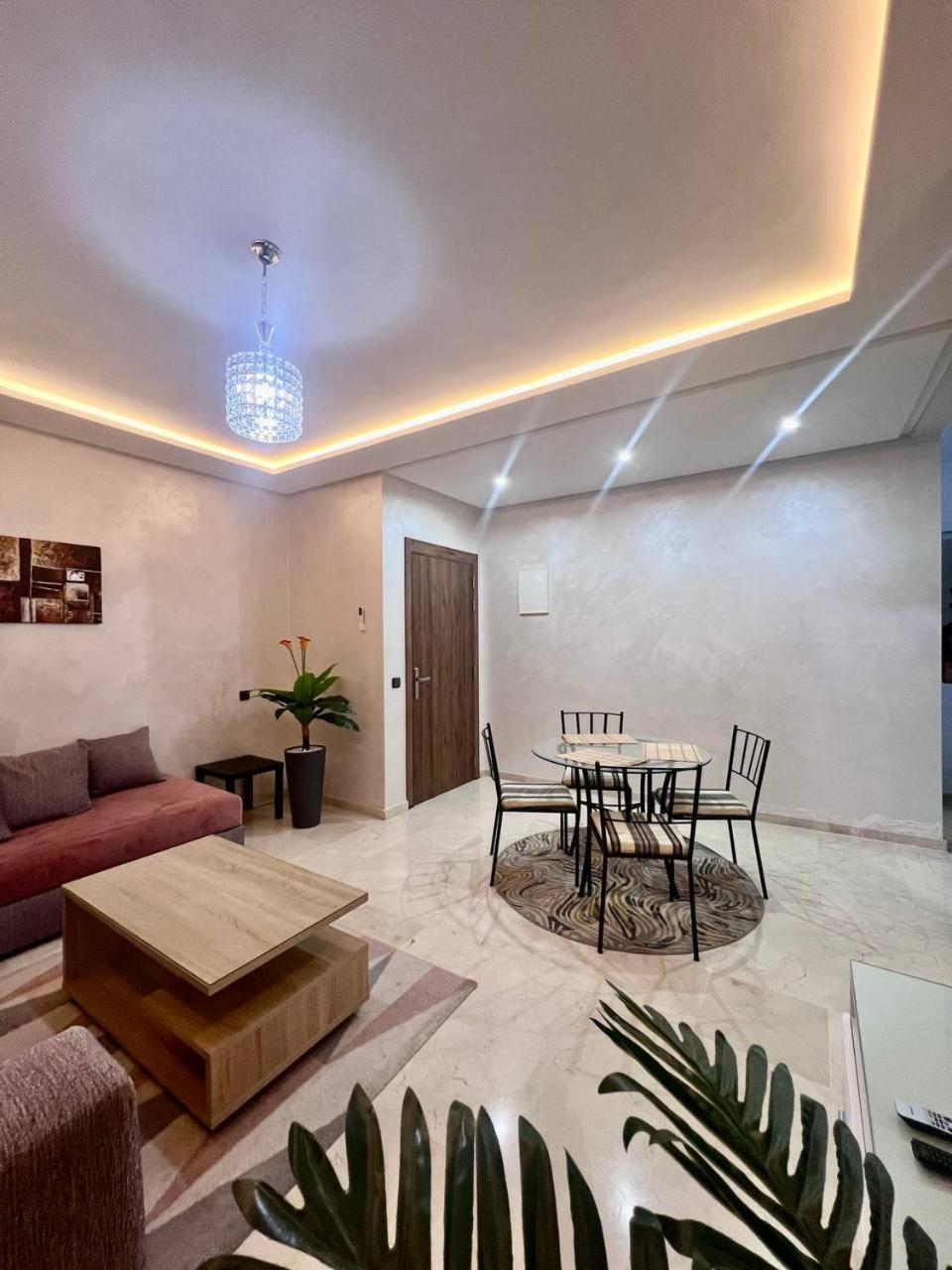 Apartment Luxury With Swiming Pool In The Center Of Gueliz Marrakech *