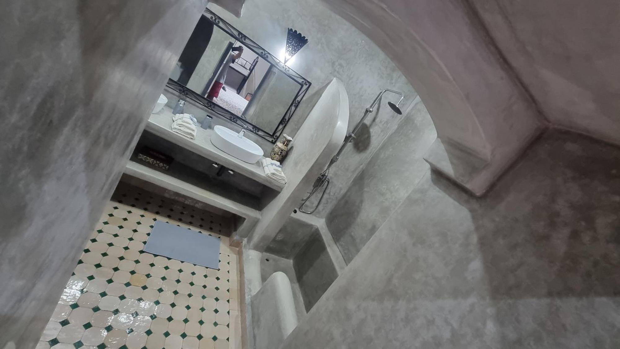 Kasbah De Jade: Luxury With Heated Pool And Jacuzzi
