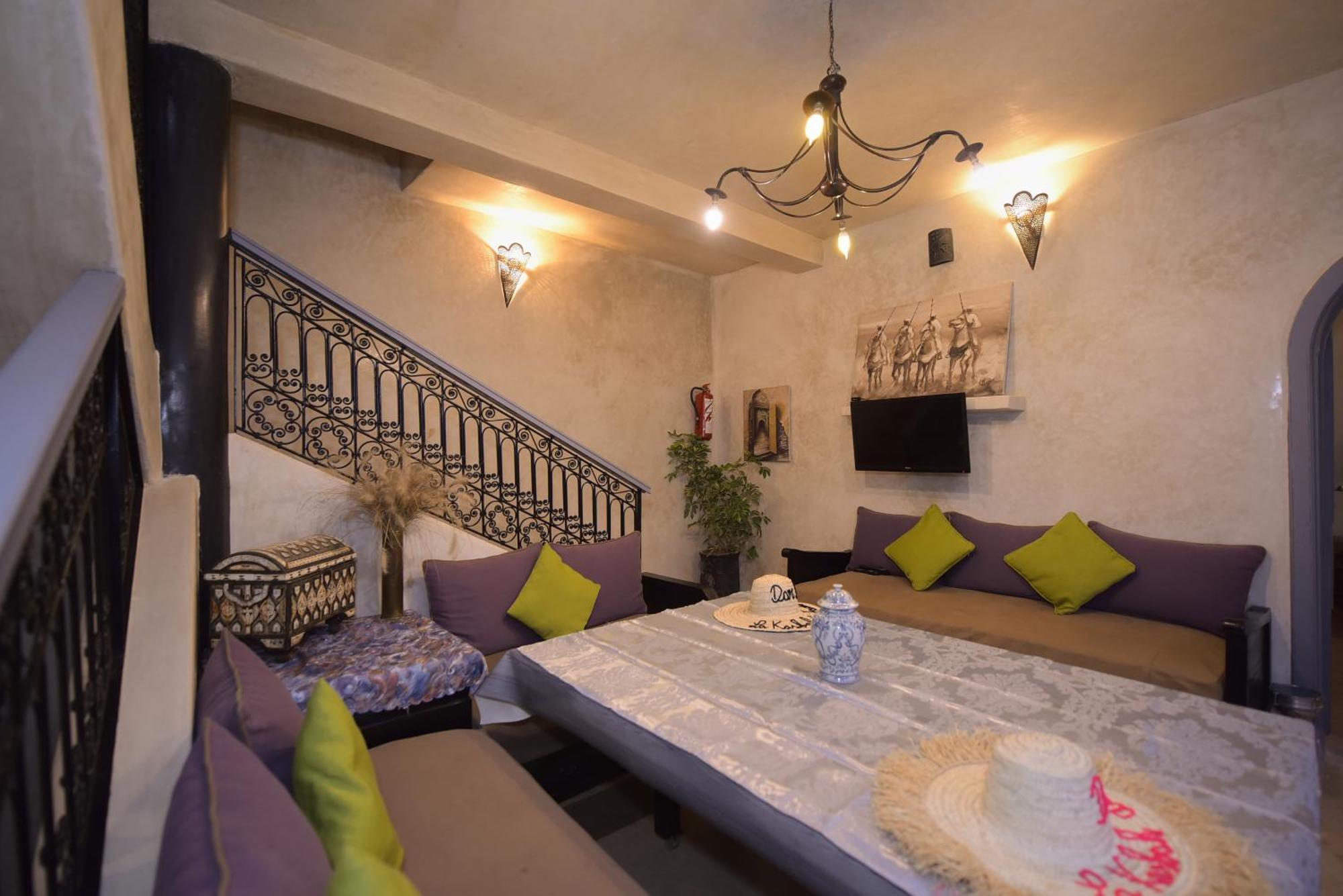 Guest house Kasbah De Jade: Luxury With Heated Pool And Jacuzzi *