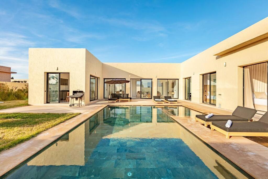 Villa Victoria, Piscine Chauffee, Sans Vis A Vis *