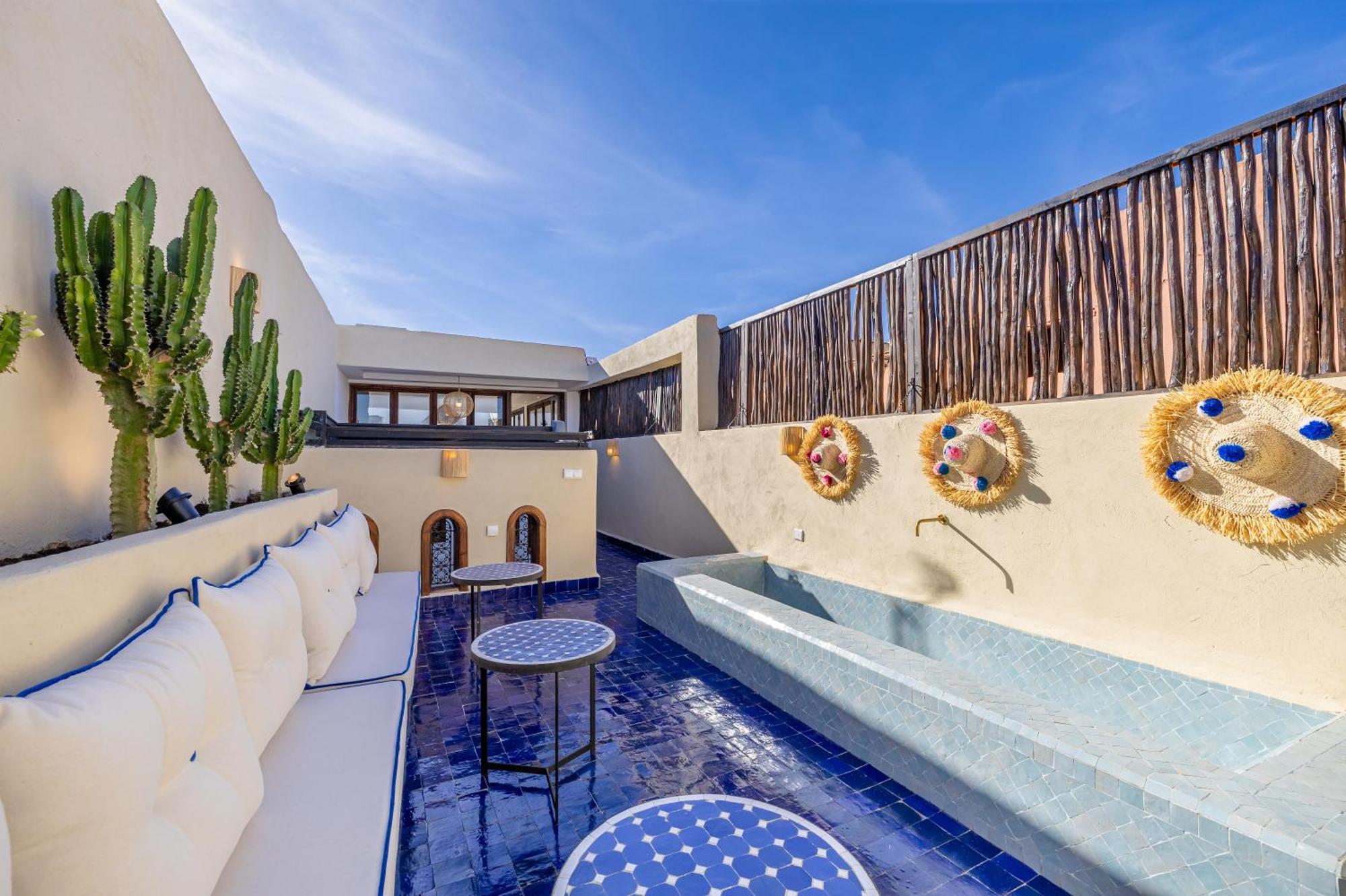 Dar Lalla Saadia-exclusiv-heatedpool-breakfast Marrakesh