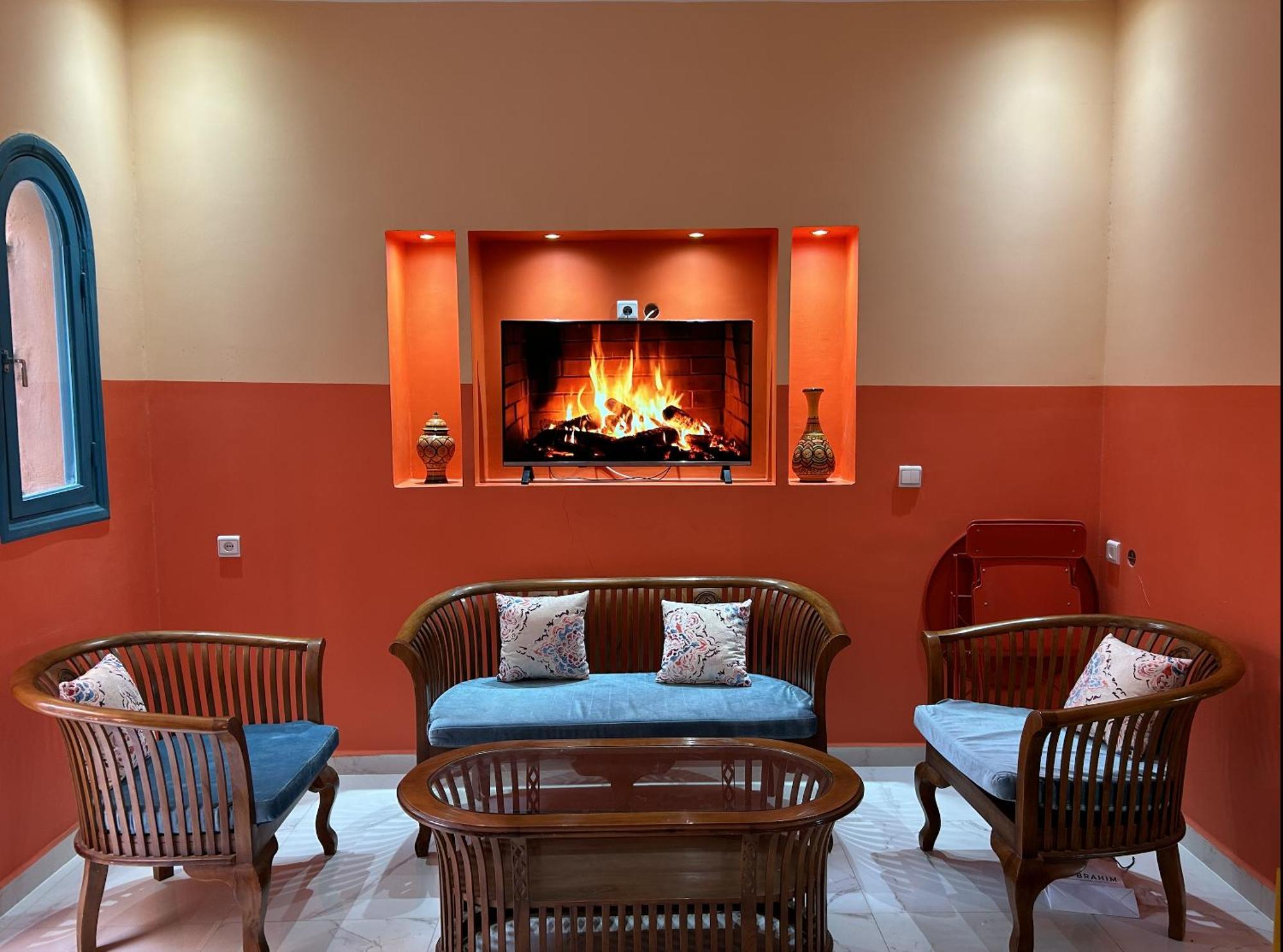 Spacious 3-floor Marrakesh