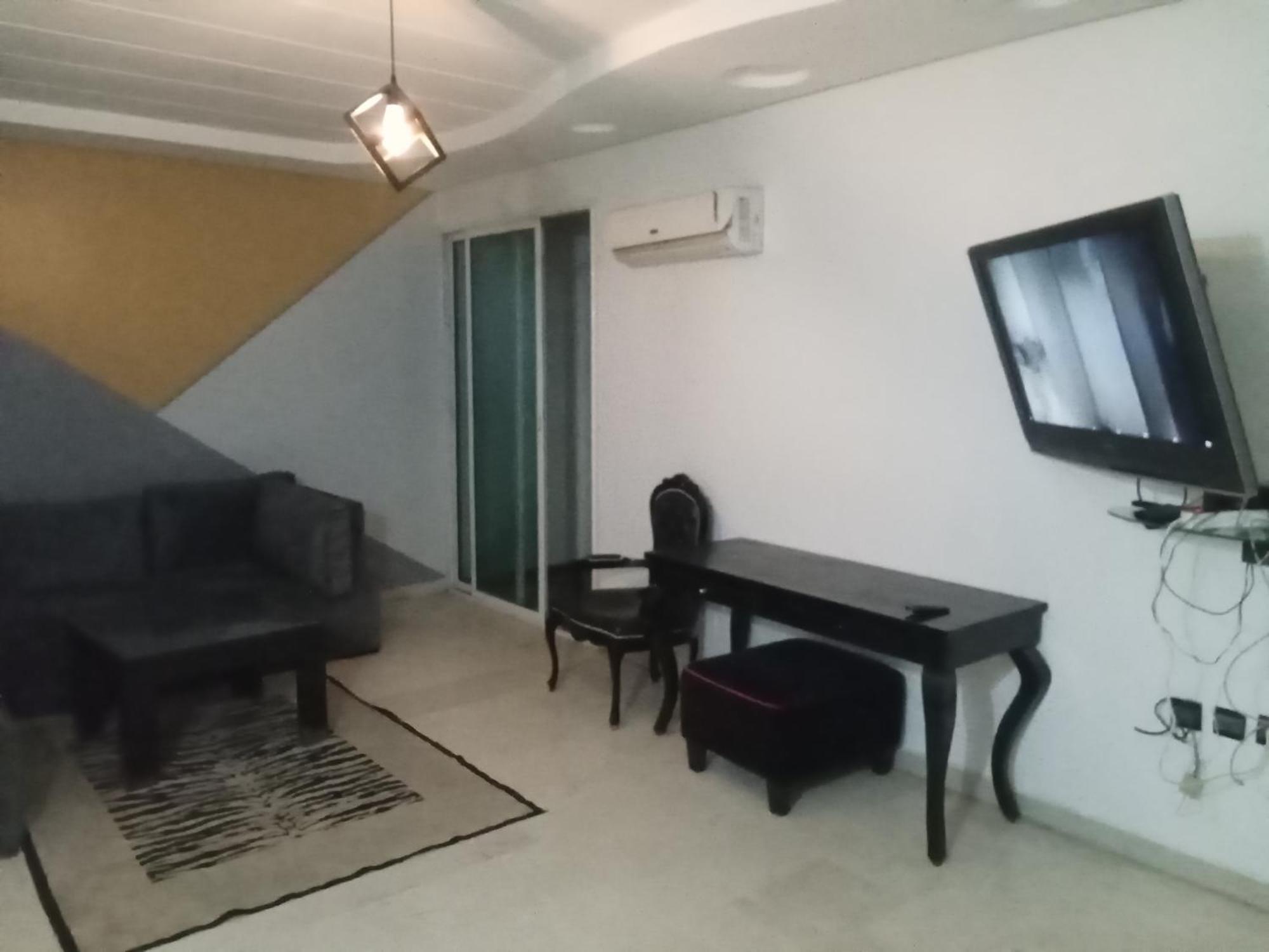 Nic's Apartment