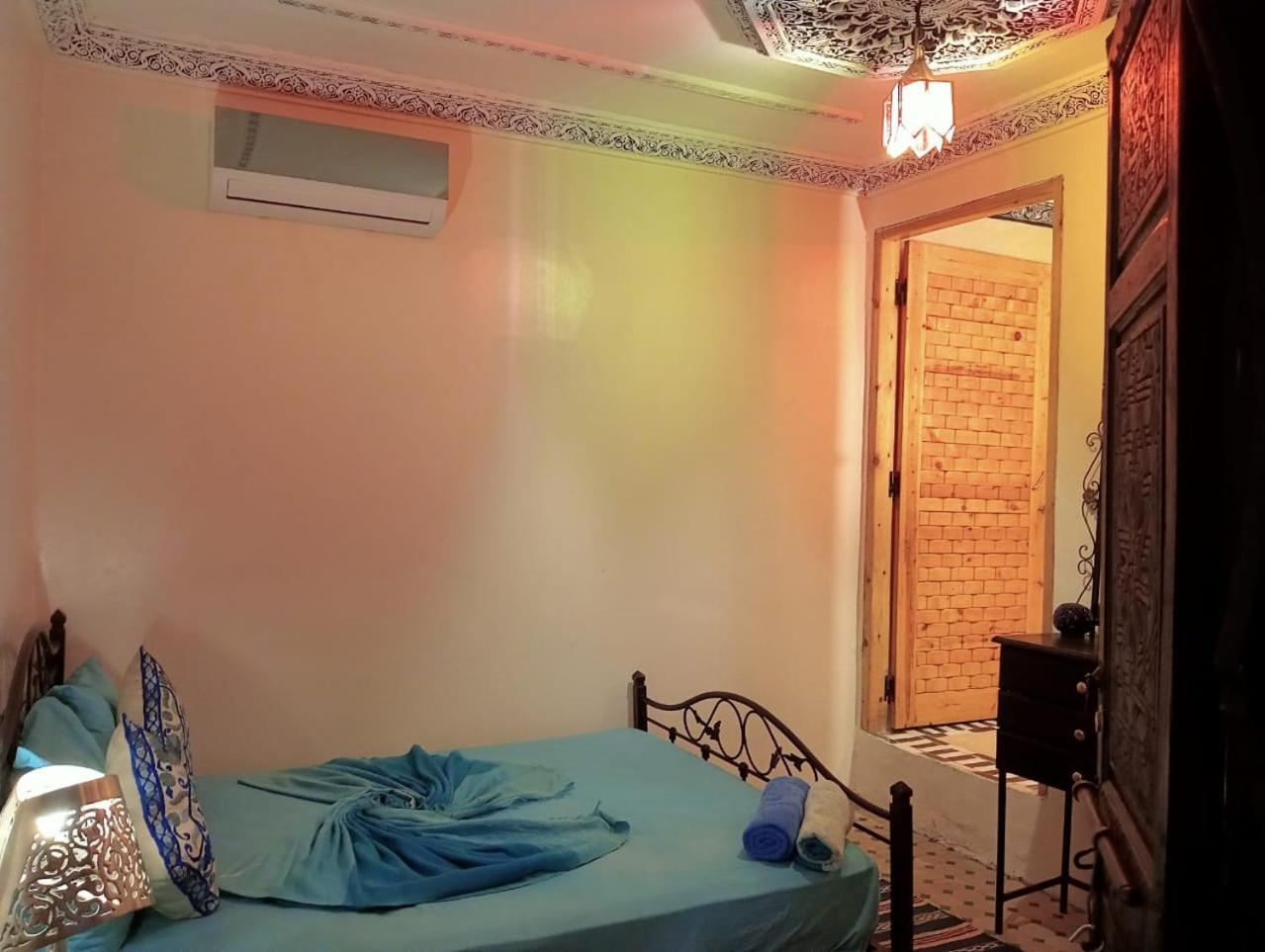 Salma Restaurant Bed & Breakfast