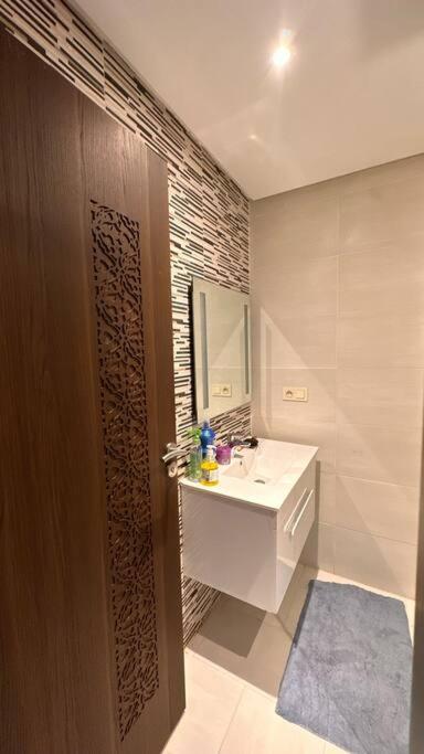 A 14 Min De La Place Jamaa El Fna Apartment *