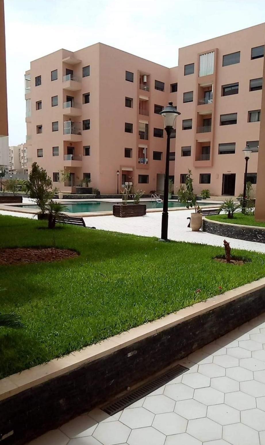 Apartment Deux Avec Piscine Couverte *