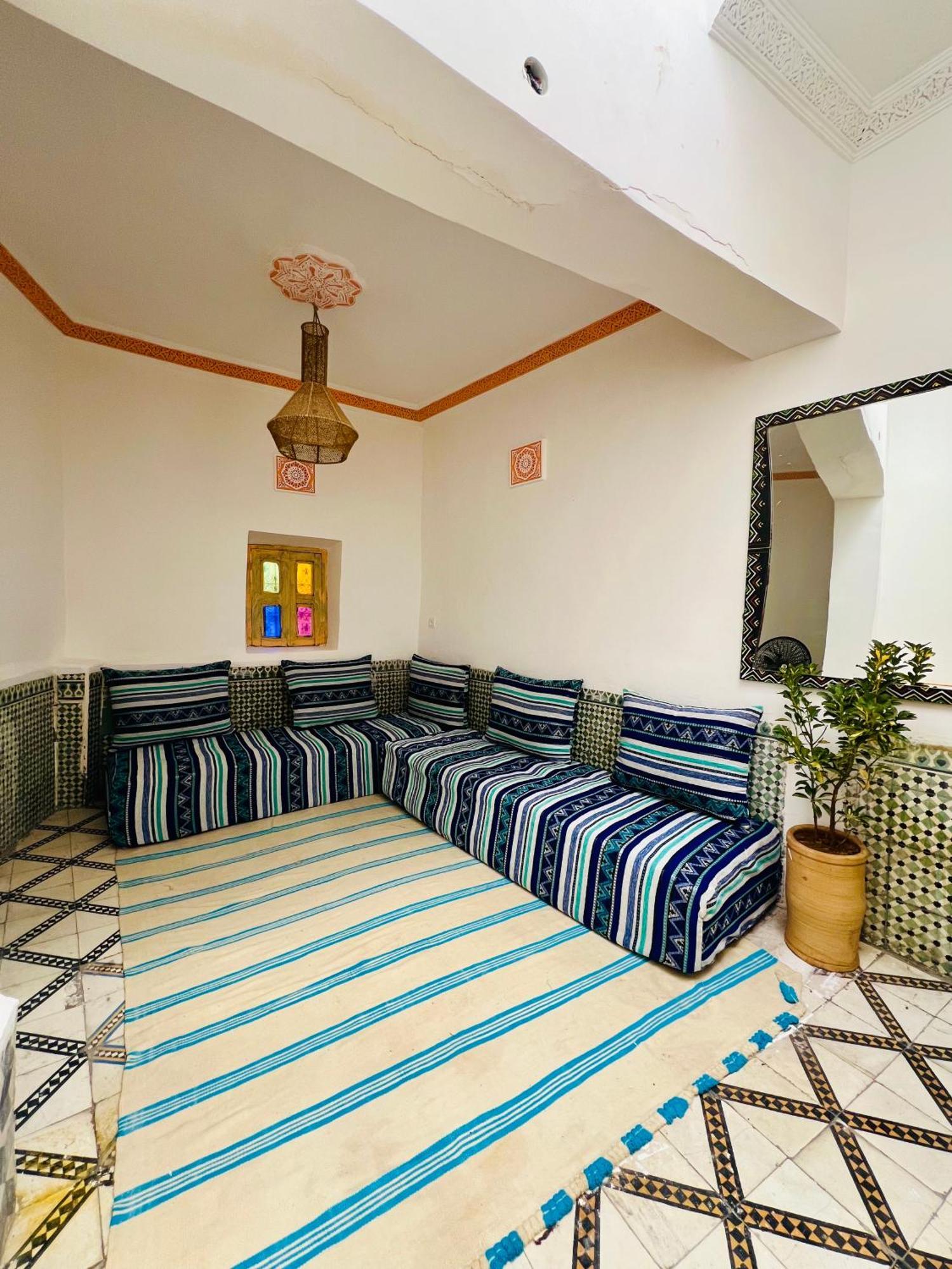 Apartment Dar Jamaa Lfna *