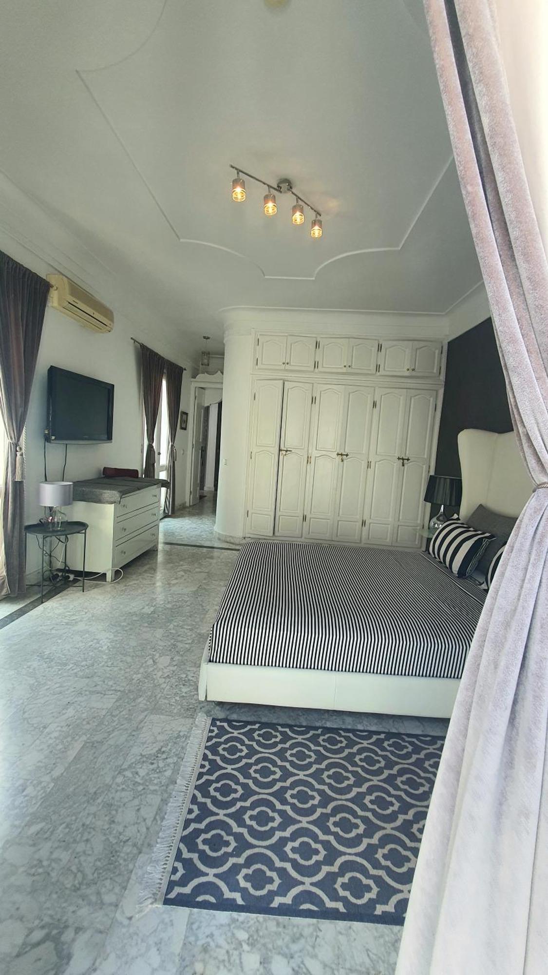 Vip Riad